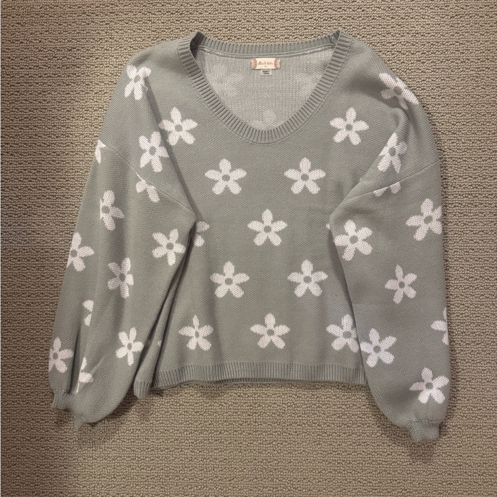 altar’d stare sweater